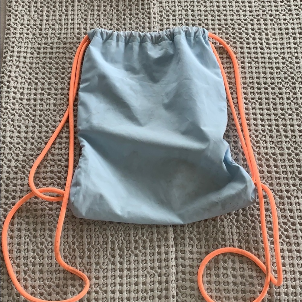 Nike Drawstring Bag - Picture 2 of 6